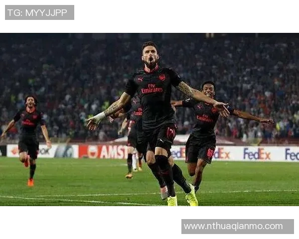 德甲惊现冷门那不勒斯凭乌龙球1-0力克利物浦全场沸腾